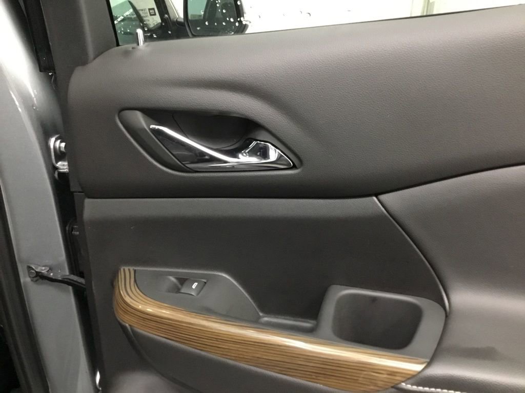 Used 2023 GMC Acadia SLE w/ Driver Convenience Package image 22