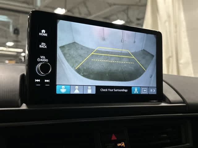 Certified 2025 Honda Pilot Touring image 23