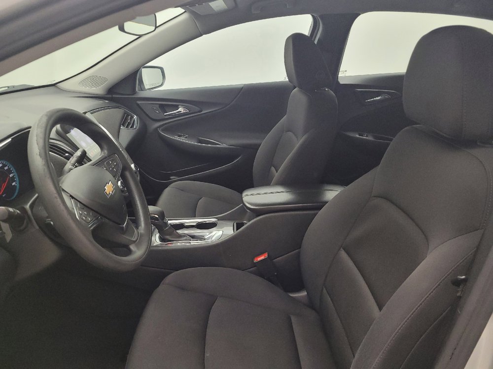 Used 2021 Chevrolet Malibu LT FWD image 17