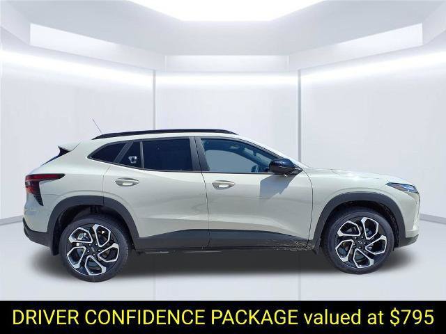 New 2026 Chevrolet Trax RS w/ Driver Confidence Package FWD image 2