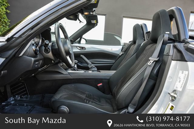 Certified 2025 MAZDA MX-5 Miata Club RWD image 15