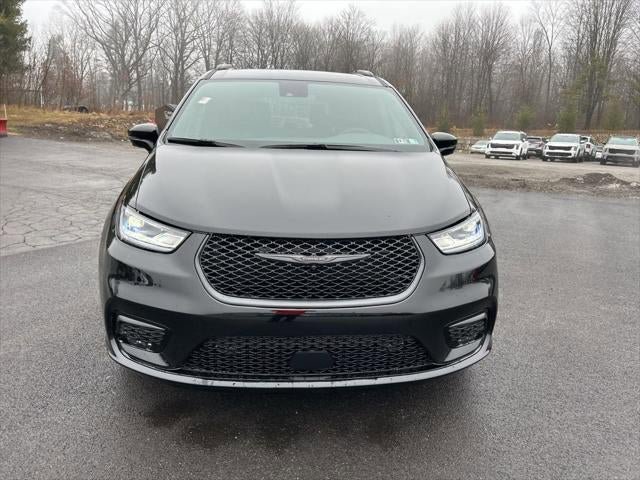 New 2026 Chrysler Pacifica Select AWD/4WD image 32