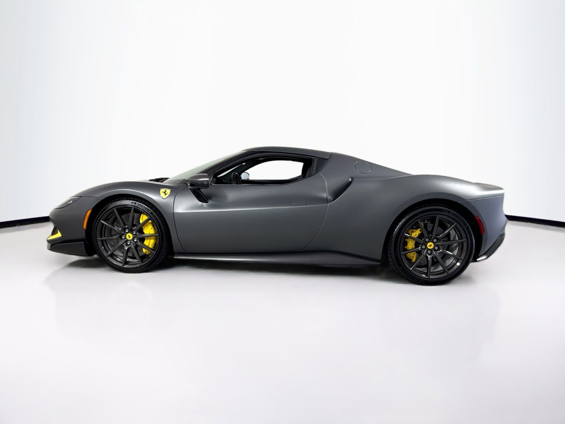 Certified 2022 Ferrari 296 GTB RWD image 4