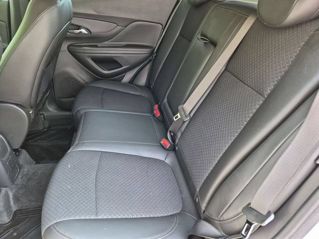 Certified 2021 Buick Encore Preferred AWD/4WD image 23