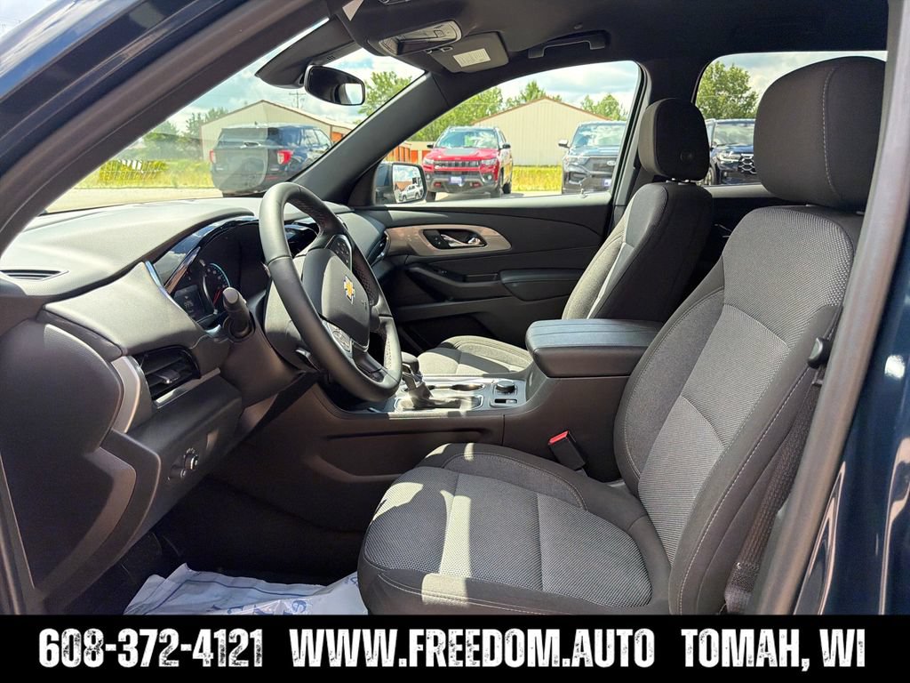 Used 2023 Chevrolet Traverse LT AWD/4WD image 11