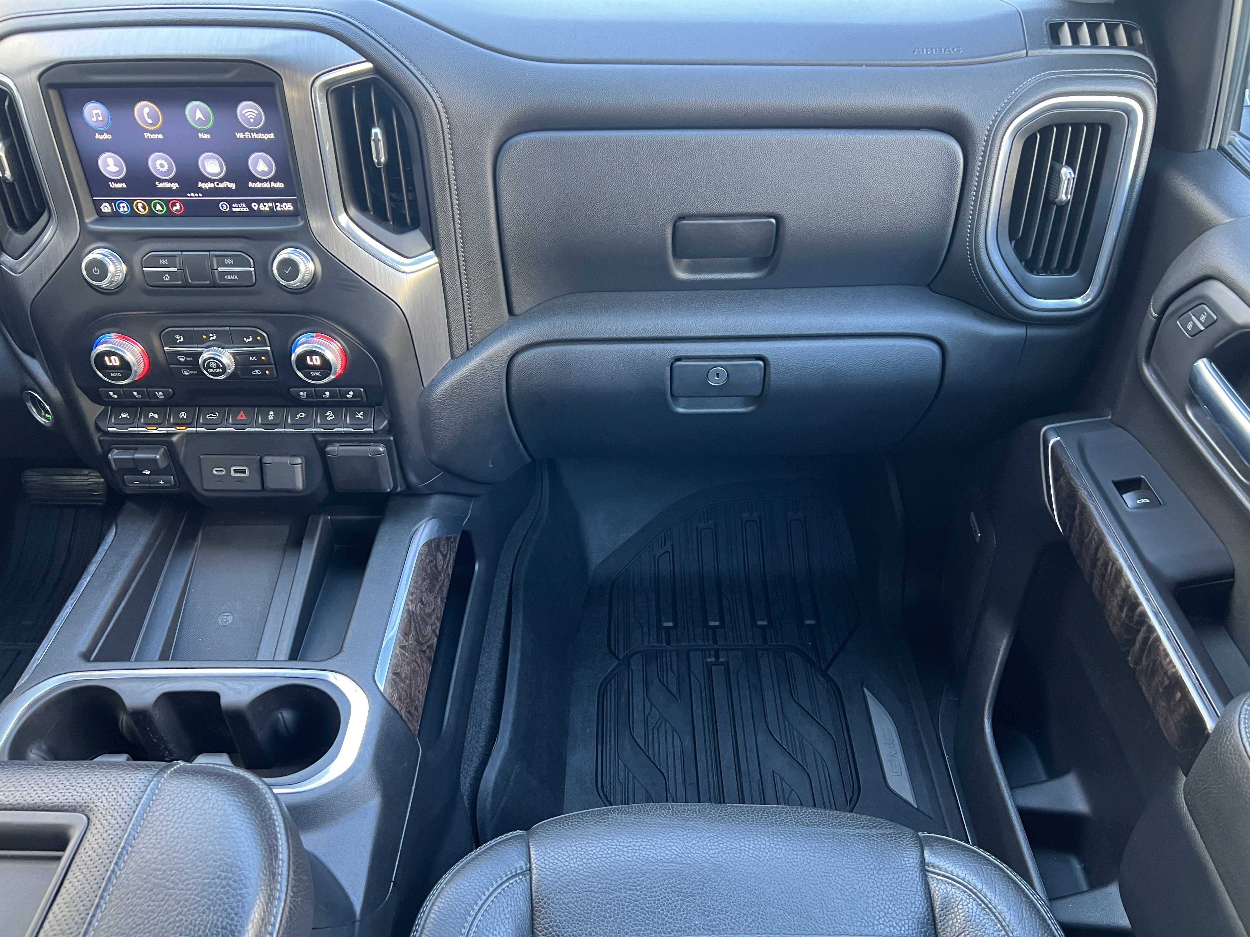 Used 2020 GMC Sierra 1500 Denali w/ Denali Carbonpro Edition AWD/4WD image 34