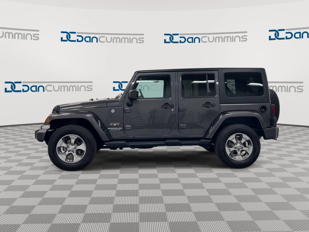 Used 2017 Jeep Wrangler Unlimited Sahara w/ Connectivity Group AWD/4WD image 5