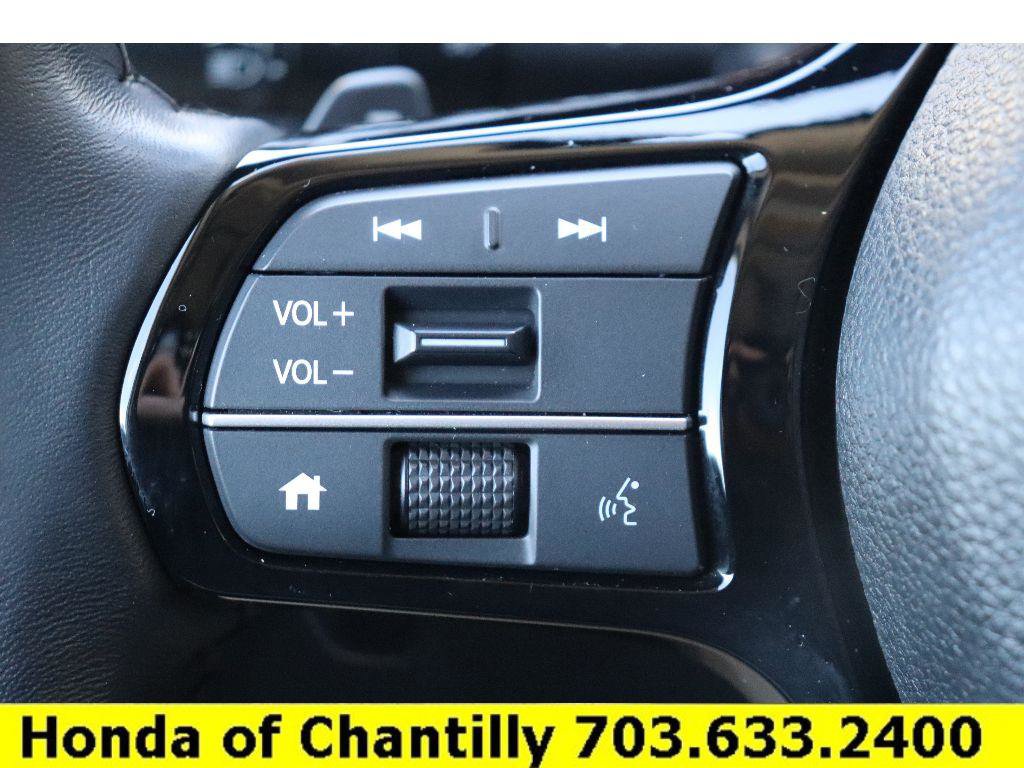 Certified 2023 Honda Pilot Touring image 12