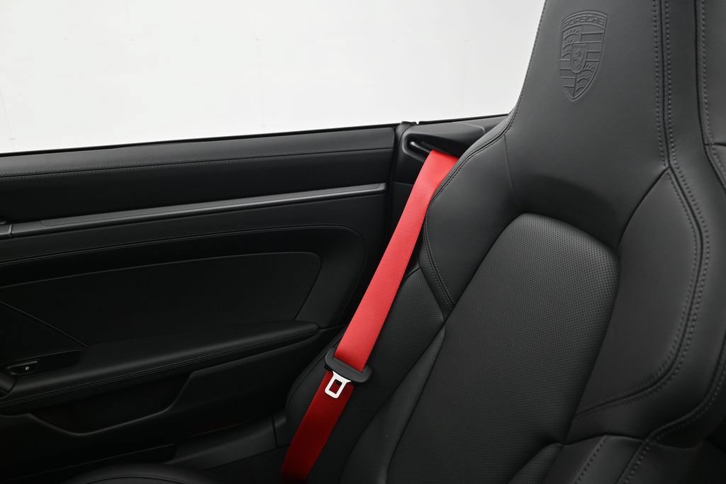 Certified 2025 Porsche 911 Carrera RWD image 27