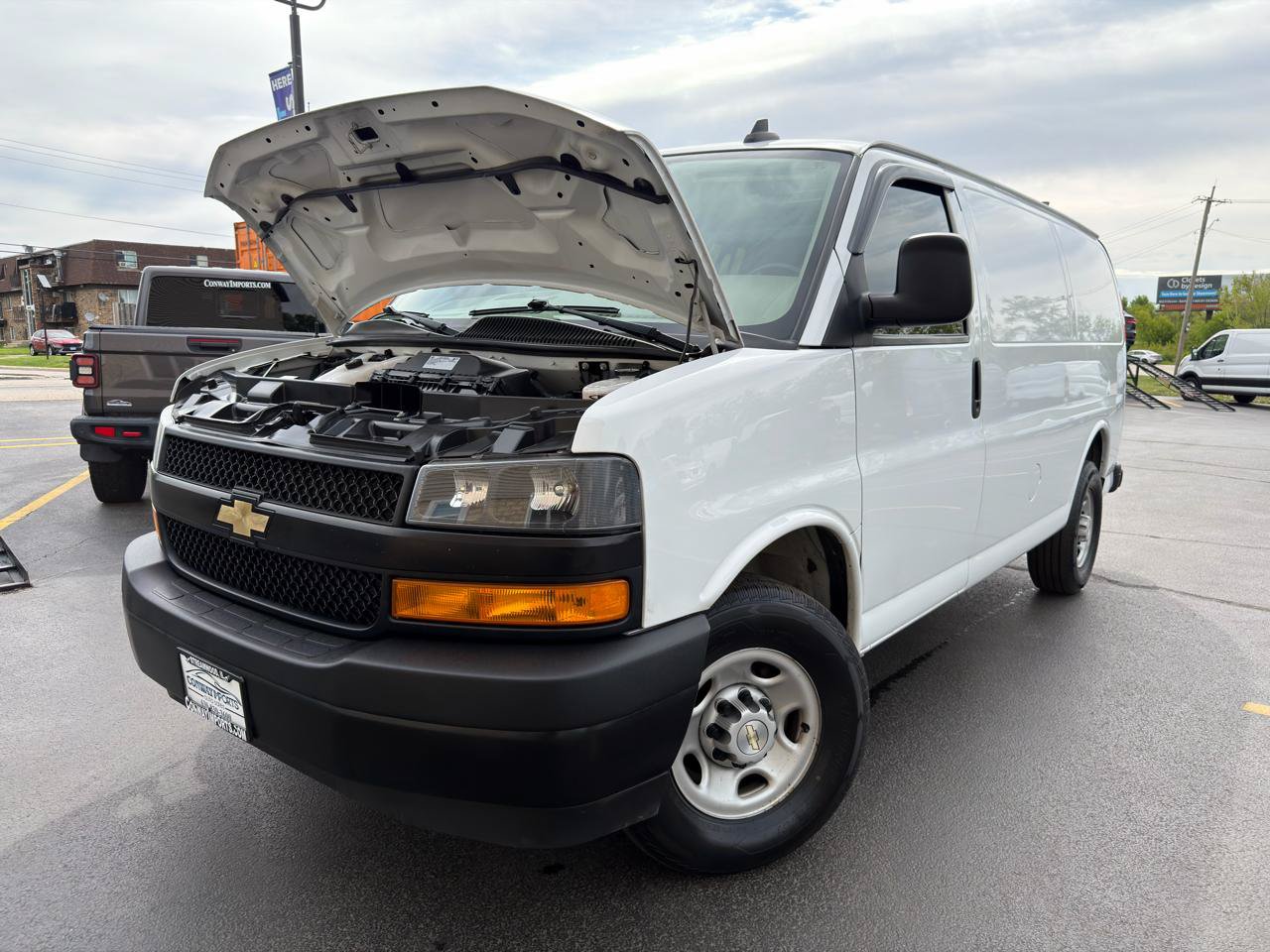 Used 2022 Chevrolet Express 2500 w/ Safety Package RWD image 28