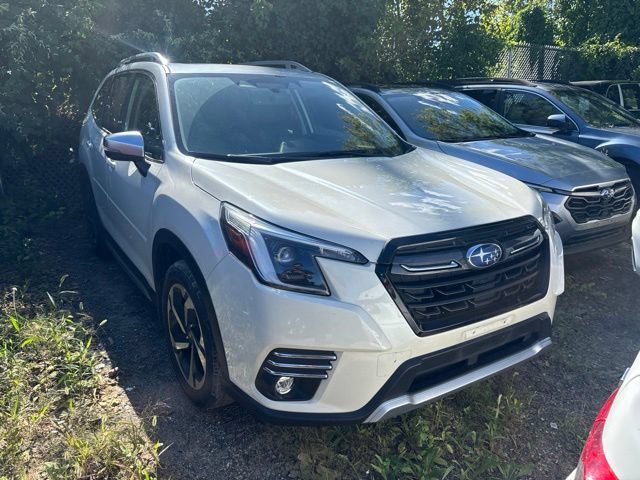 Used 2023 Subaru Forester Touring AWD/4WD image 11