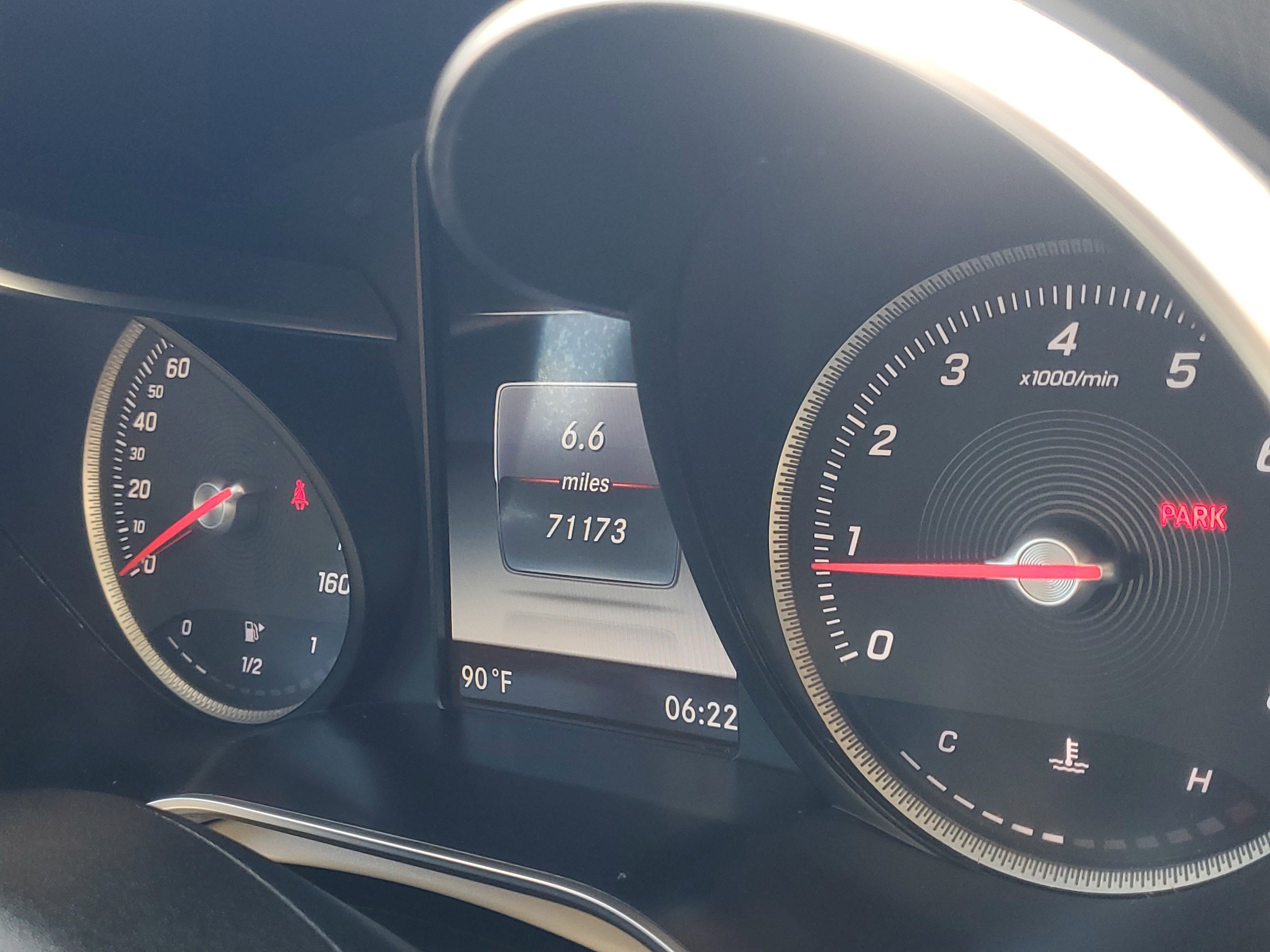 Used 2018 Mercedes-Benz C 300 Sedan w/ Premium Package image 23