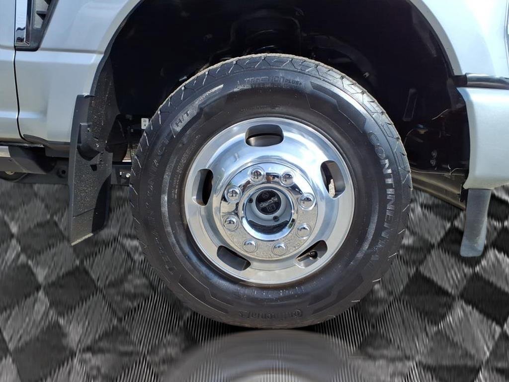 Used 2024 Ford F350 Limited w/ Snow Plow Prep Package image 9