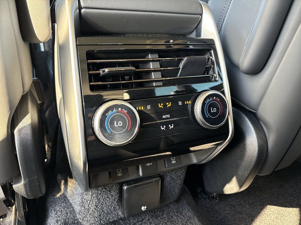 New 2027 Land Rover Range Rover SE AWD/4WD image 16