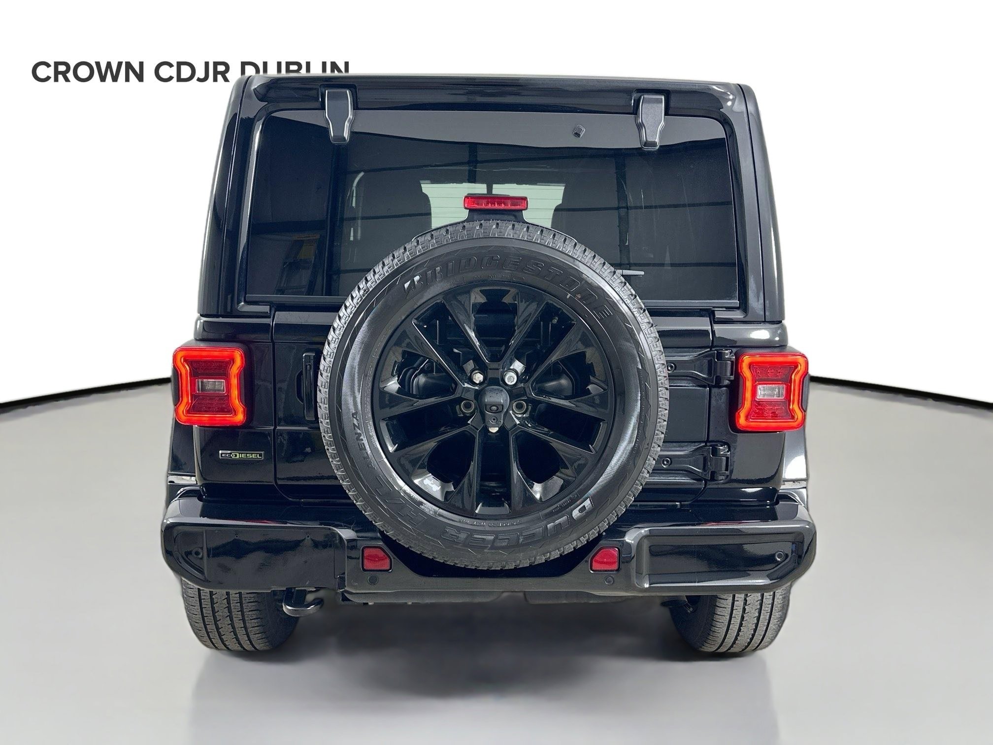 Used 2022 Jeep Wrangler Unlimited Sahara AWD/4WD image 6
