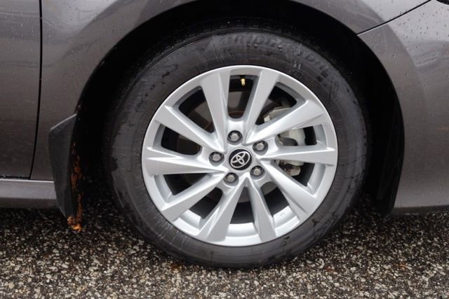 Used 2024 Toyota Camry LE image 9