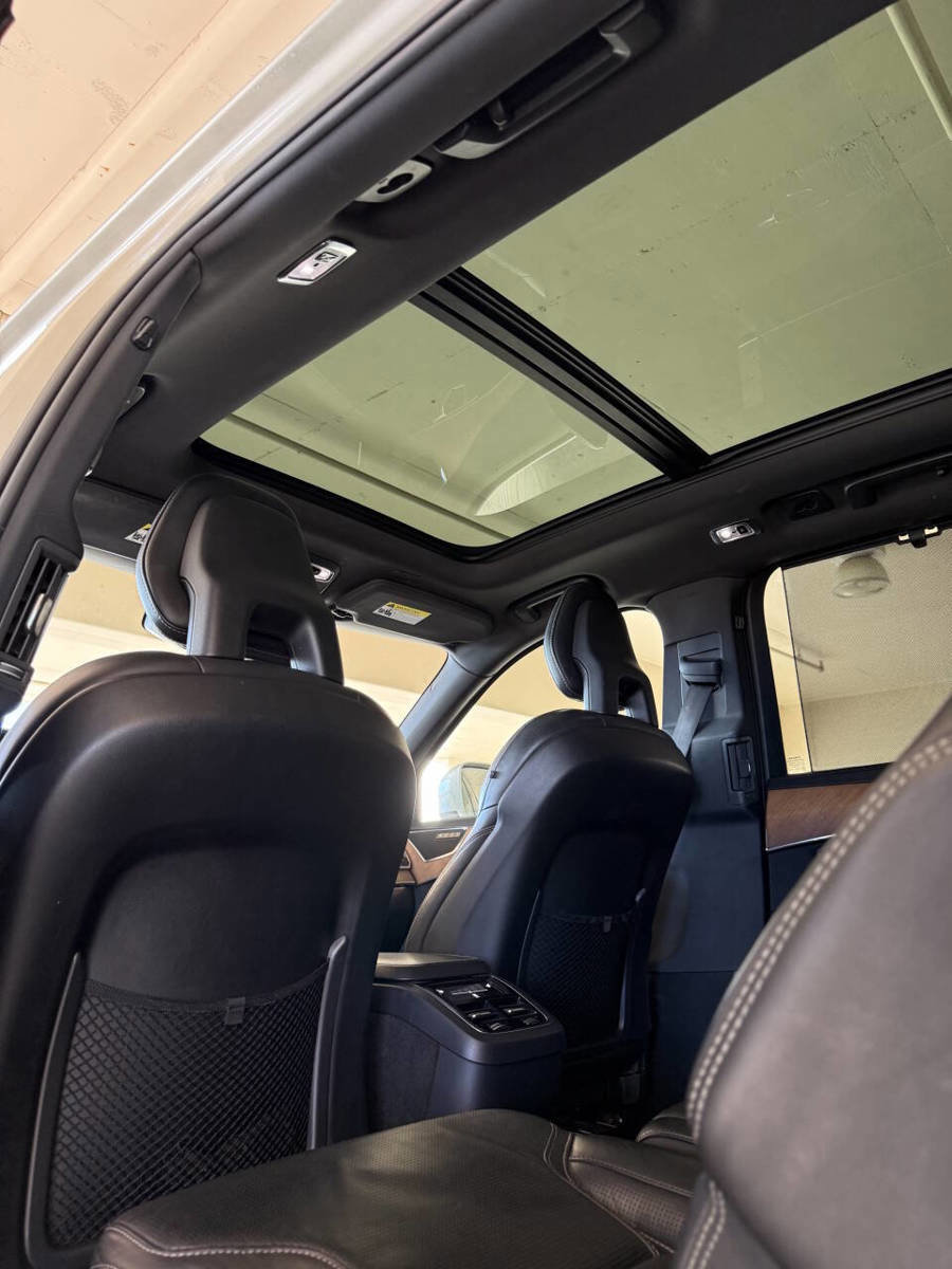 Used 2016 Volvo XC90 T6 Inscription w/ Vision Package AWD/4WD image 26