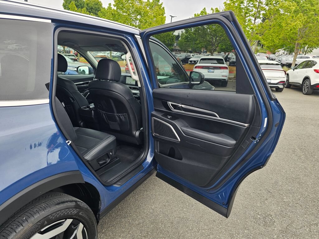 Certified 2024 Kia Telluride S FWD image 26