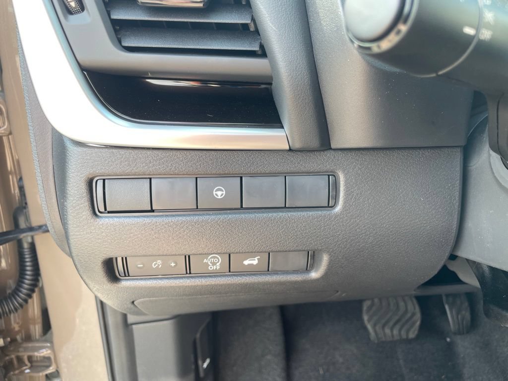 New 2026 Nissan Rogue SV AWD/4WD image 20