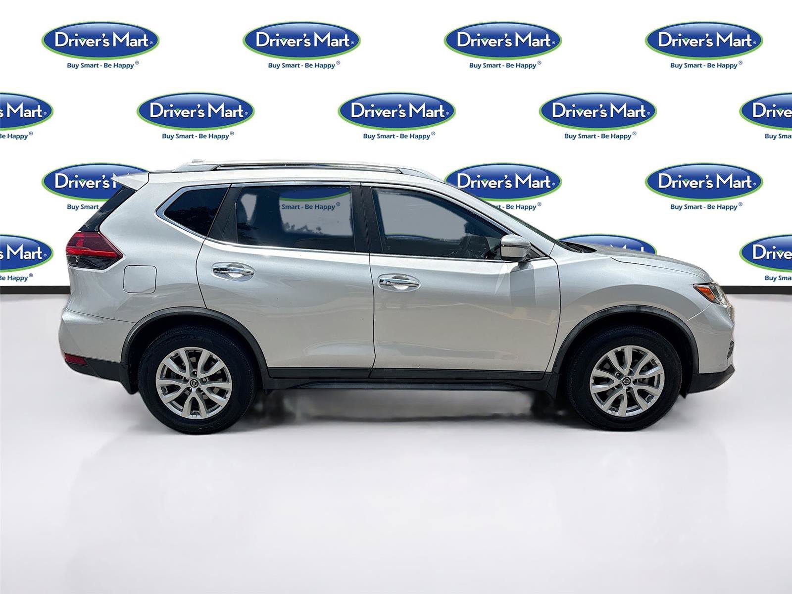 Used 2018 Nissan Rogue SV FWD image 8