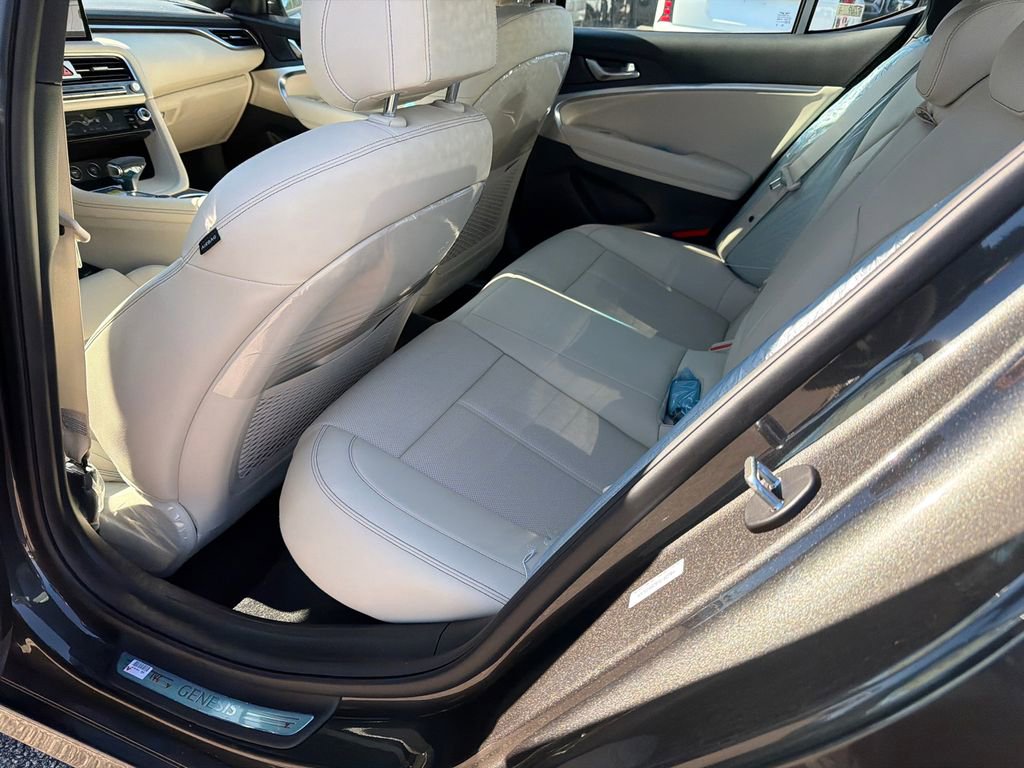 New 2026 Genesis G70 2.5T image 20