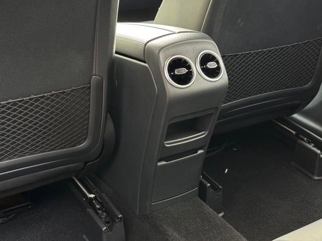 Used 2025 Mercedes-Benz GLB 250 GLB 250 image 40