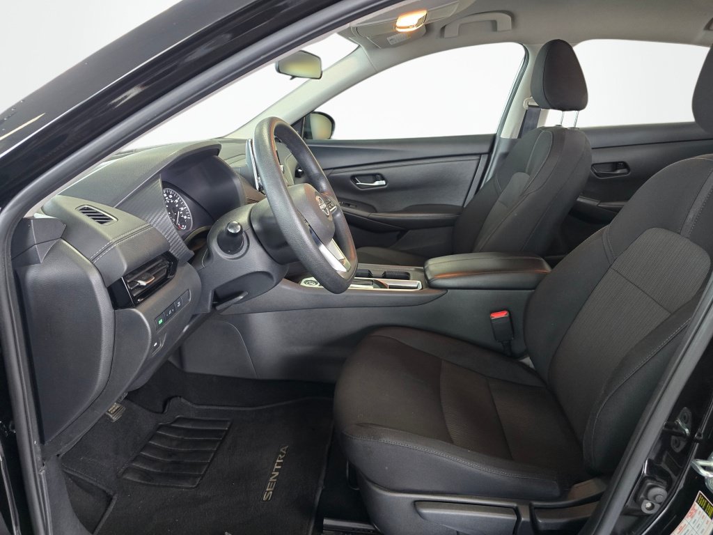 Used 2024 Nissan Sentra SV FWD image 18