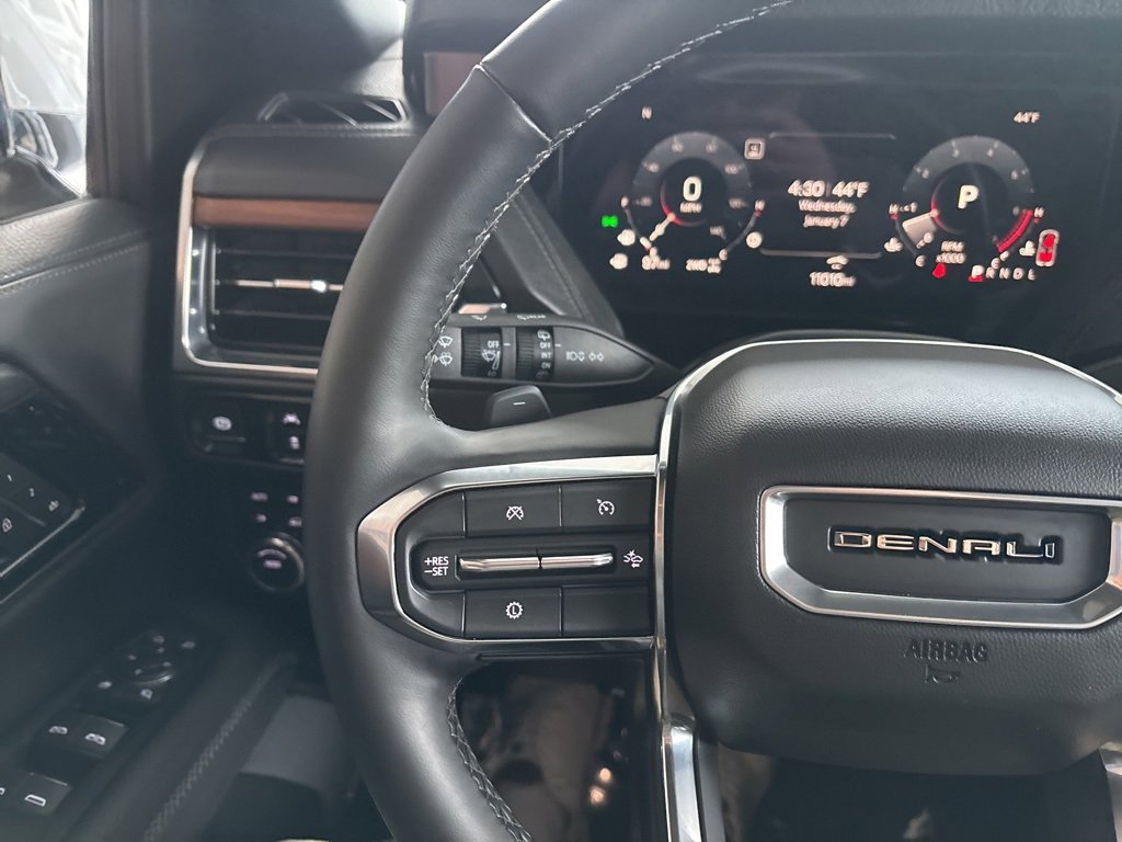 Used 2025 GMC Yukon Denali image 13