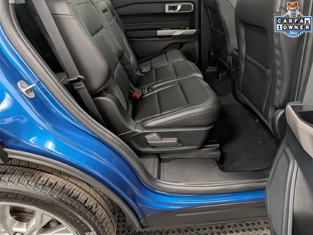 Used 2023 Ford Explorer XLT w/ Equipment Group 202A AWD/4WD image 33
