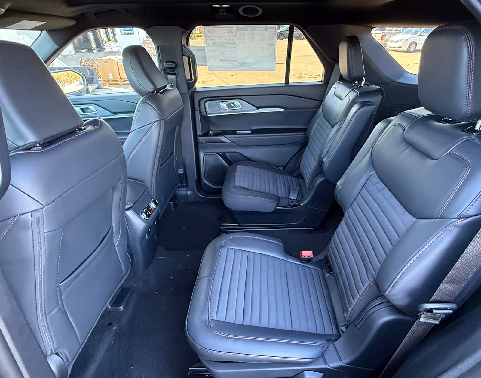 New 2027 Ford Explorer ST-Line w/ Premium Package AWD/4WD image 17