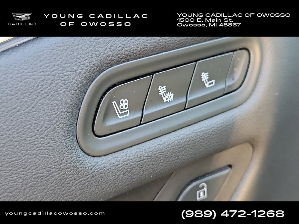 Used 2021 Cadillac Escalade Sport w/ LPO, ONYX Package AWD/4WD image 25