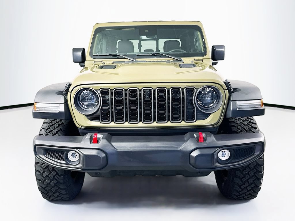 Used 2025 Jeep Gladiator Rubicon w/ Convenience Group AWD/4WD image 5