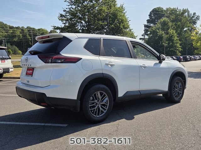 Certified 2026 Nissan Rogue SV FWD image 5