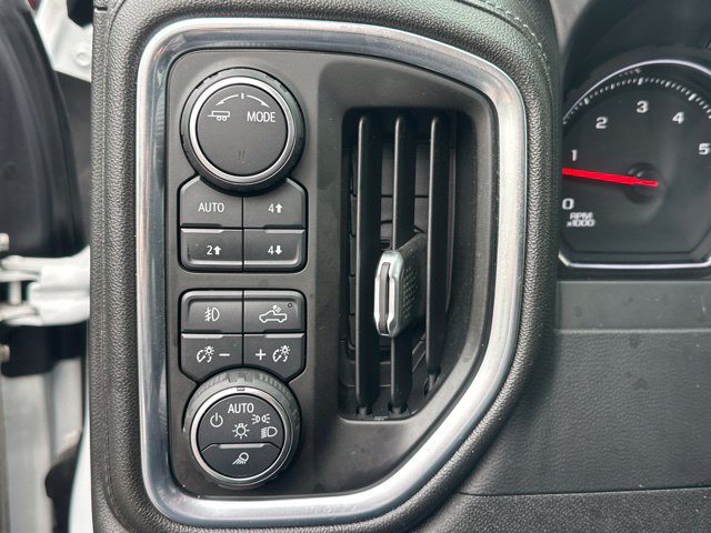 Used 2020 Chevrolet Silverado 2500 LTZ AWD/4WD image 12