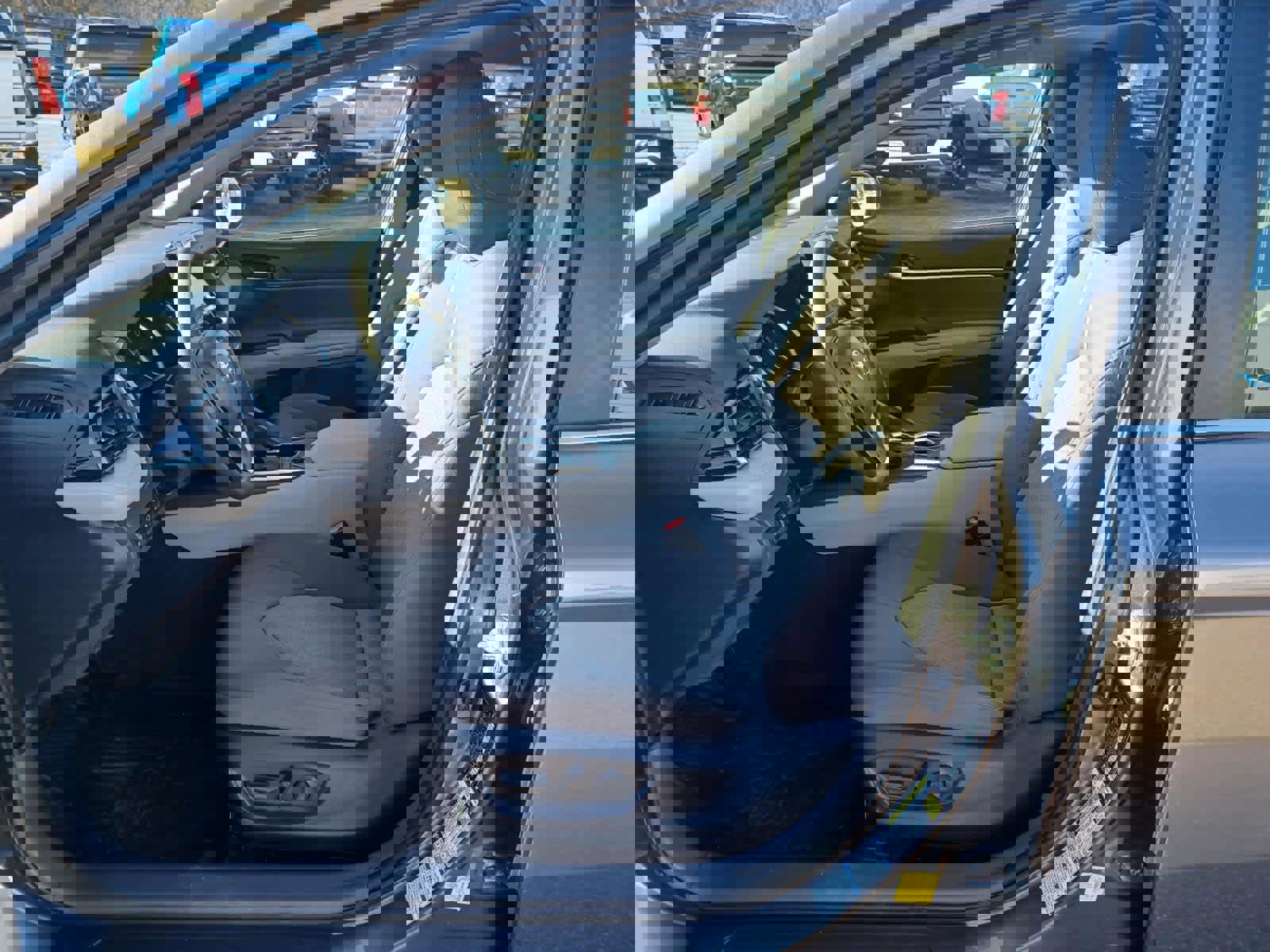 Used 2023 Toyota Camry LE image 7