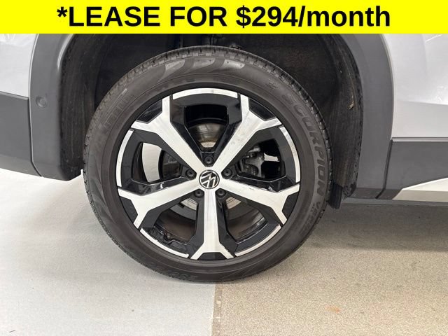 Used 2026 Volkswagen Tiguan SE AWD/4WD image 5