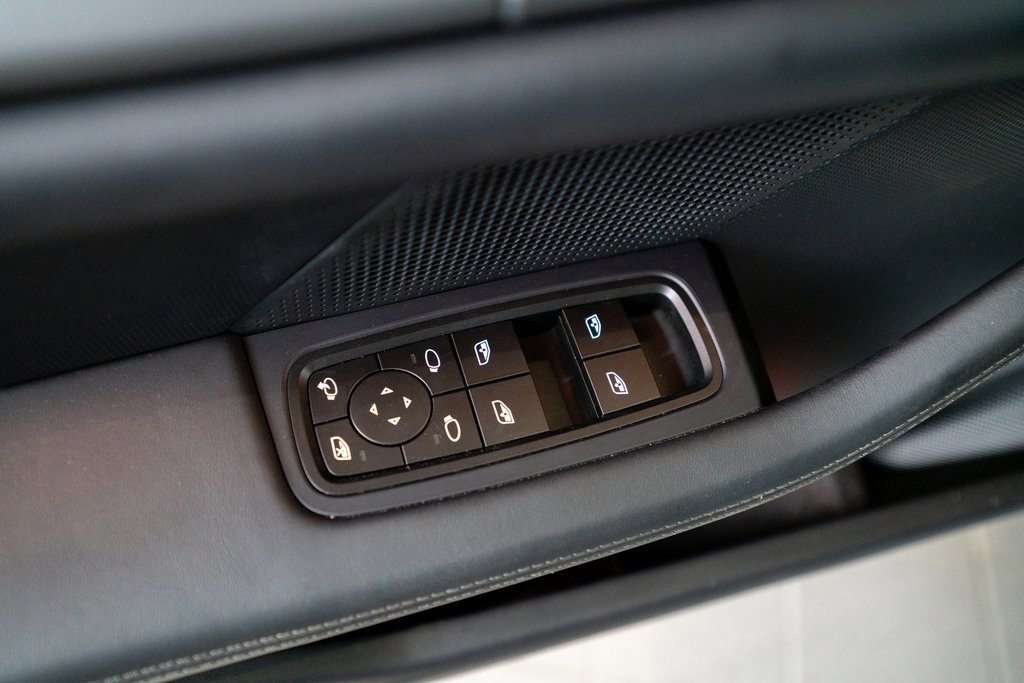 New 2025 Porsche Taycan 4S image 20