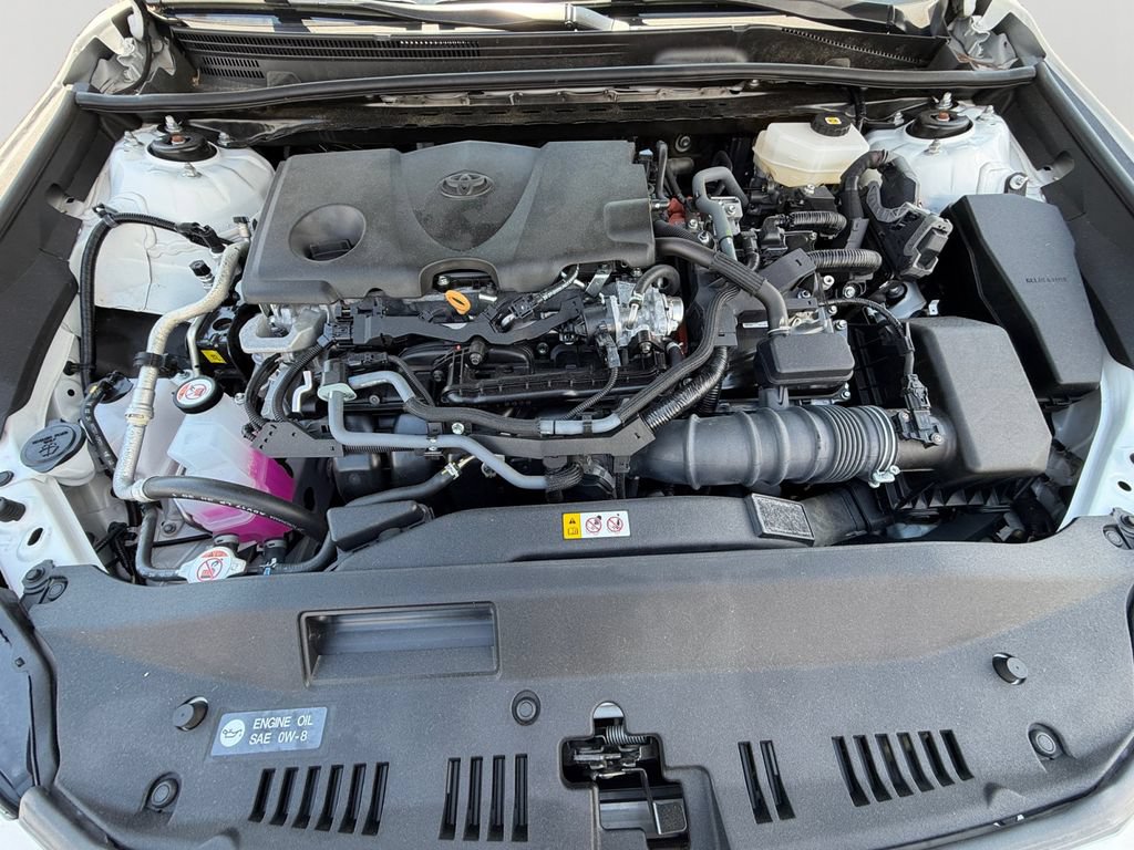 Used 2025 Toyota Camry LE FWD image 9