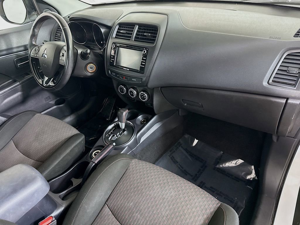 Used 2017 Mitsubishi Outlander Sport ES AWD/4WD image 30