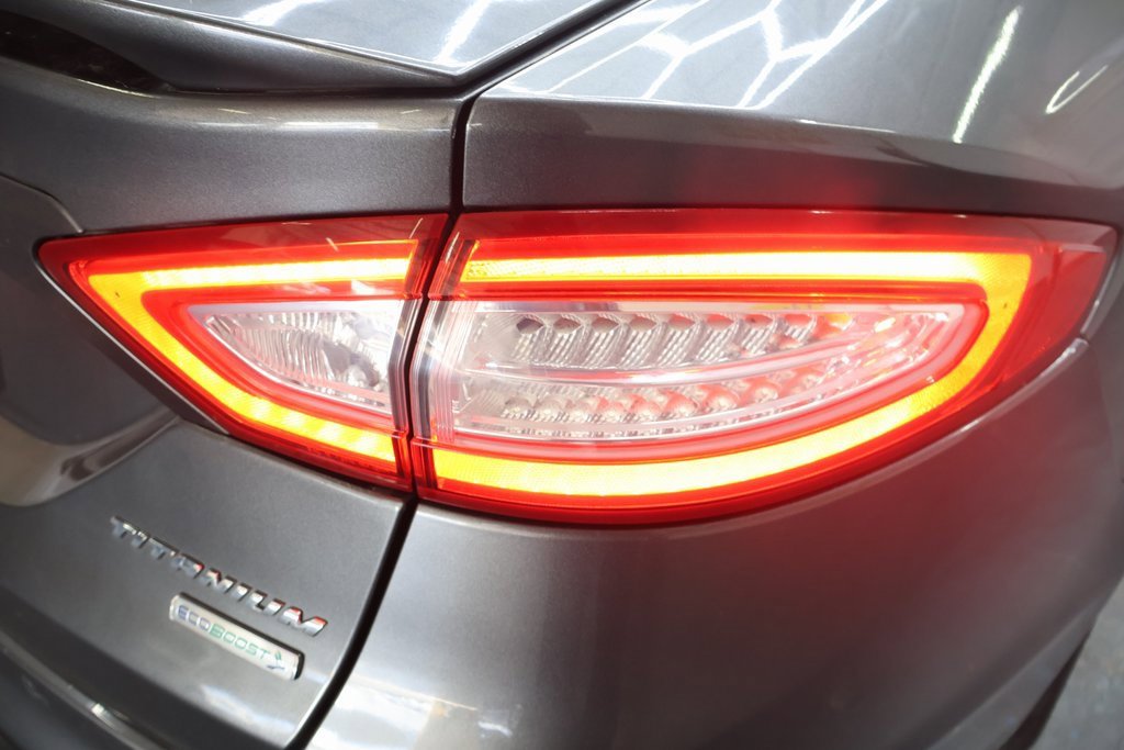 Used 2016 Ford Fusion Titanium image 28