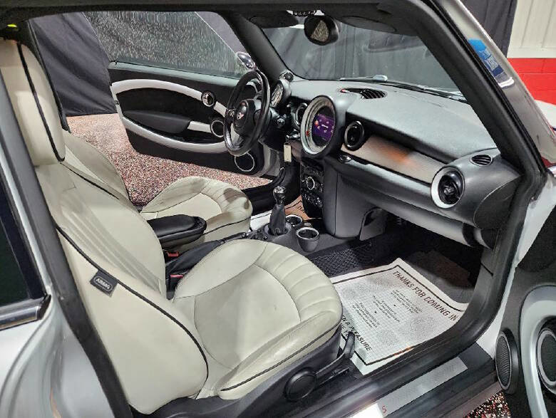 Used 2012 MINI Cooper Clubman S image 10