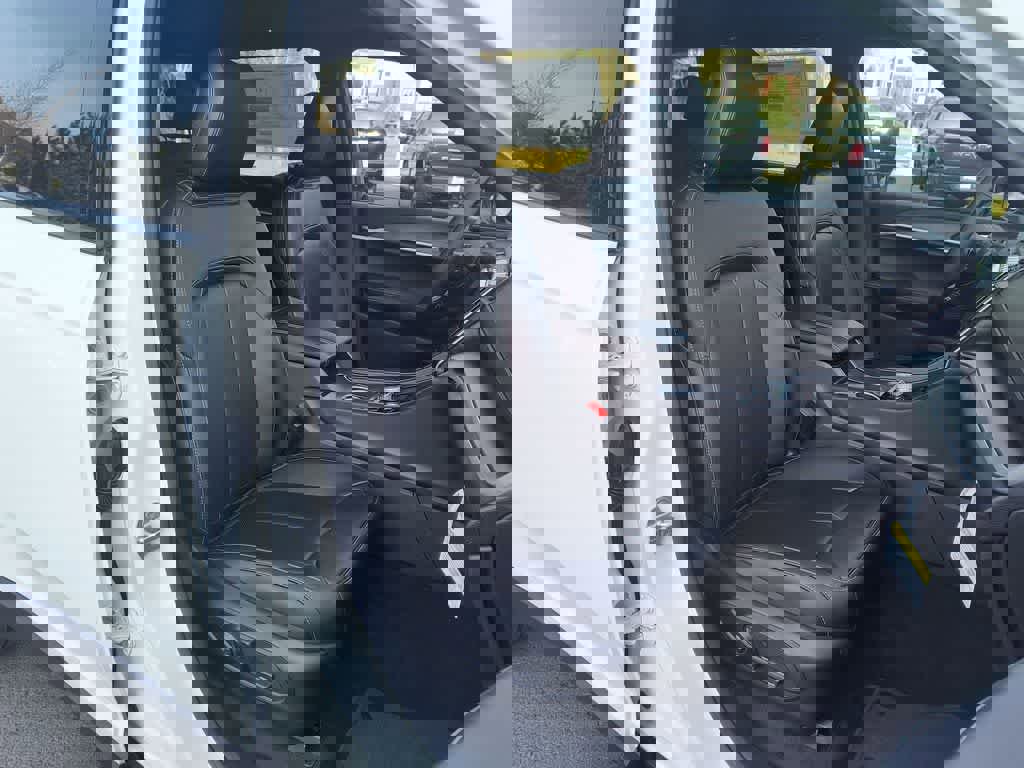 New 2025 Jeep Grand Cherokee L Limited w/ Luxury Tech Group II image 26