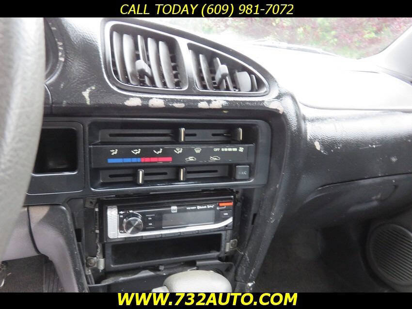 Used 1996 Geo Metro LSi FWD image 11