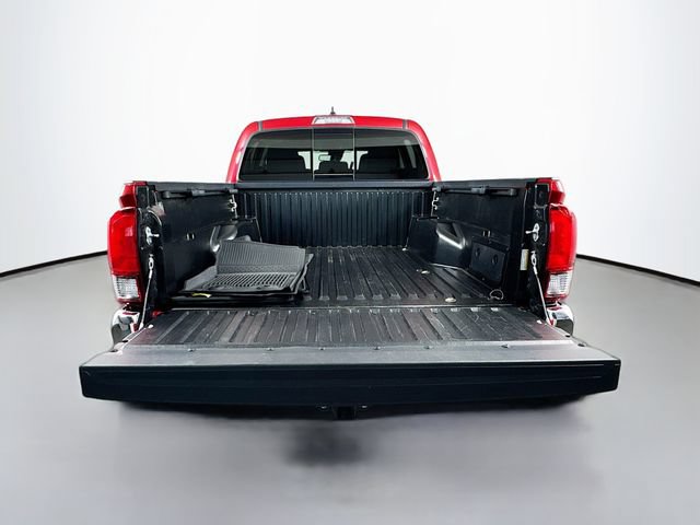 Certified 2023 Toyota Tacoma SR5 AWD/4WD image 27