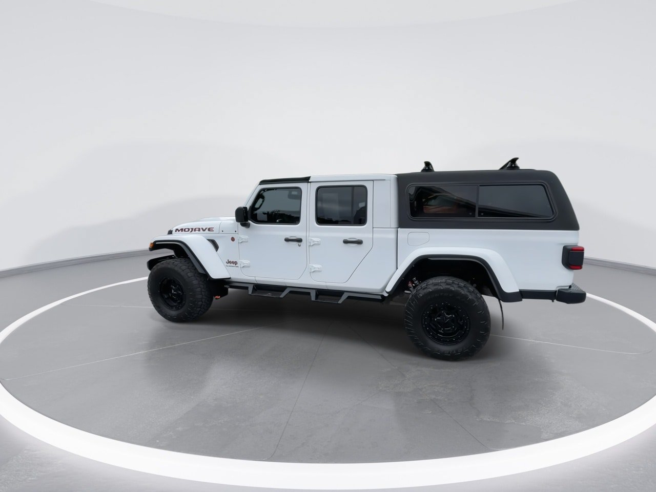 Used 2022 Jeep Gladiator Mojave w/ LED Lighting Group AWD/4WD image 11