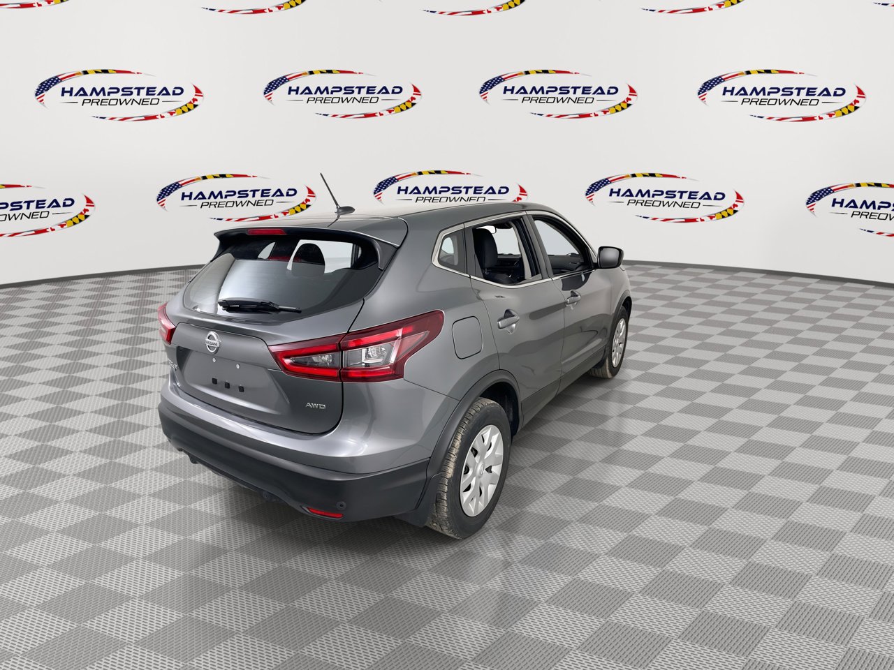 Used 2020 Nissan Rogue Sport S image 8