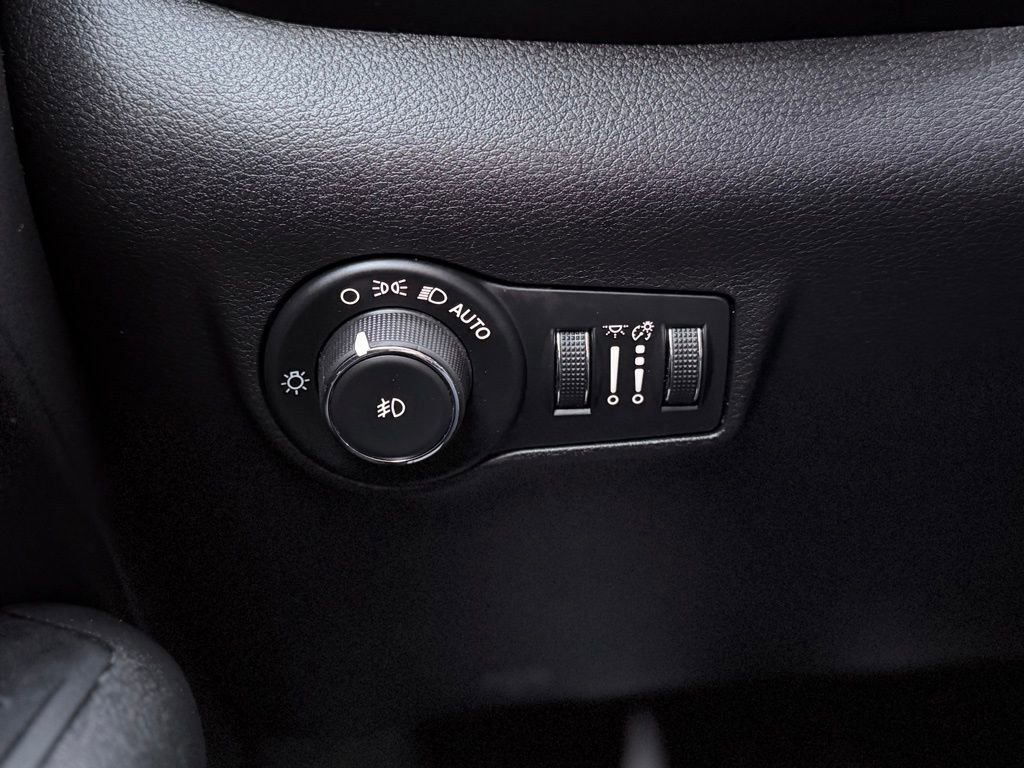 Used 2022 Jeep Compass Trailhawk w/ Trailhawk Convenience Group image 26