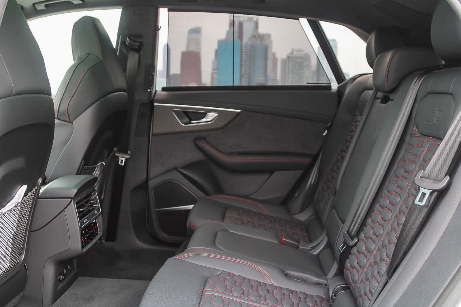 New 2025 Audi RS Q8 performance image 20