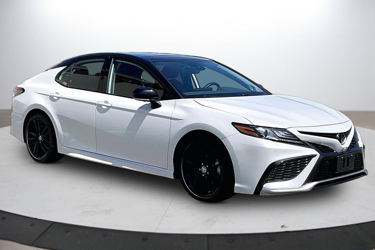 Used 2023 Toyota Camry XSE w/ Navigation Package AWD/4WD image 2
