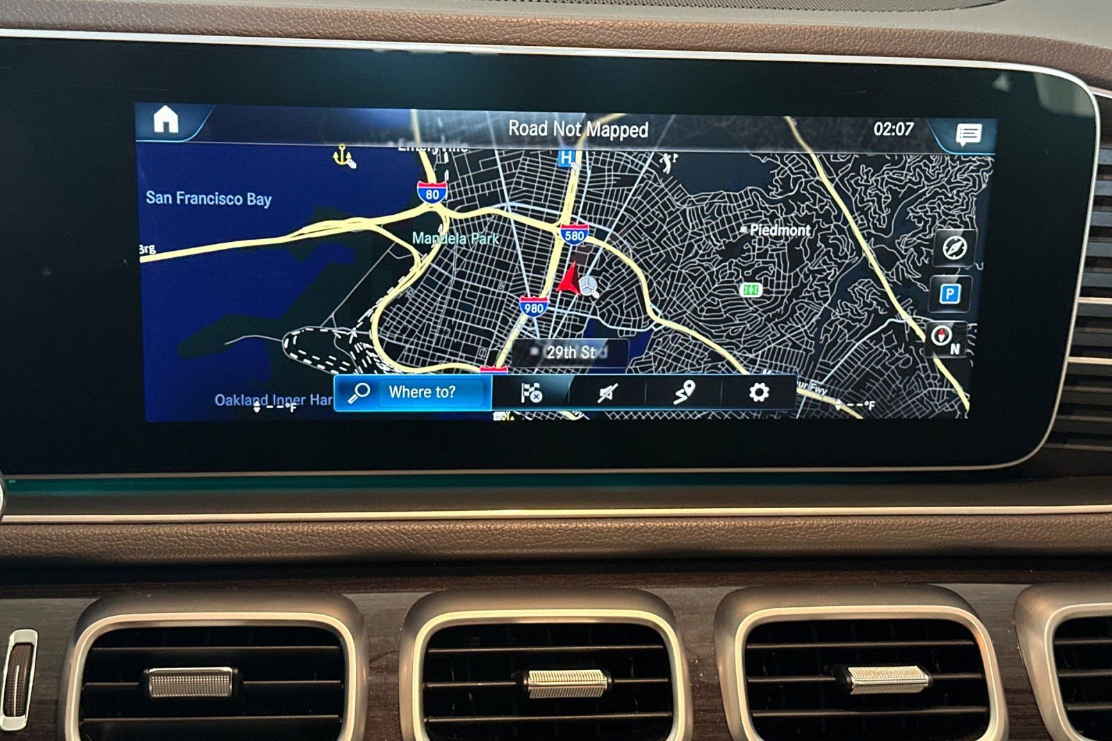 Used 2020 Mercedes-Benz GLE 350 4MATIC image 25